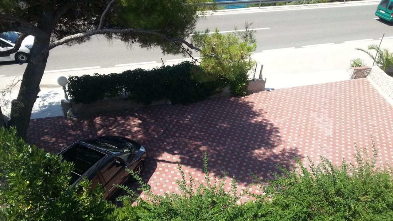 Apartmani Milisa L Primošten Eksteriør billede