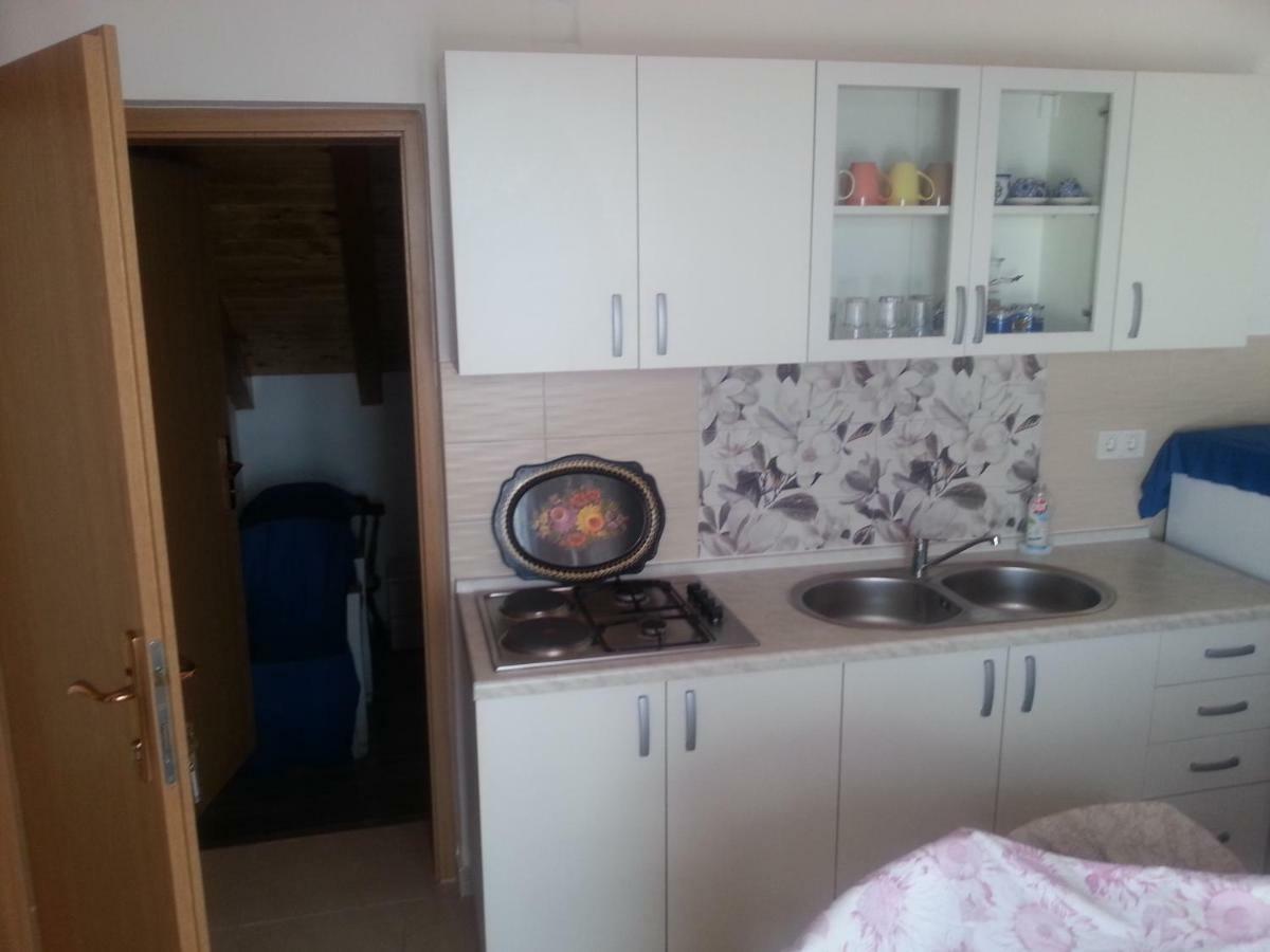 Apartmani Milisa L Primošten Eksteriør billede